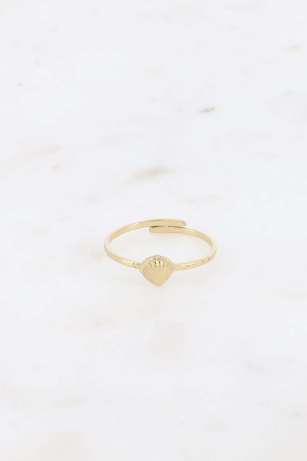 Grossiste Bohm - Bague fine - motif coquillage texturé