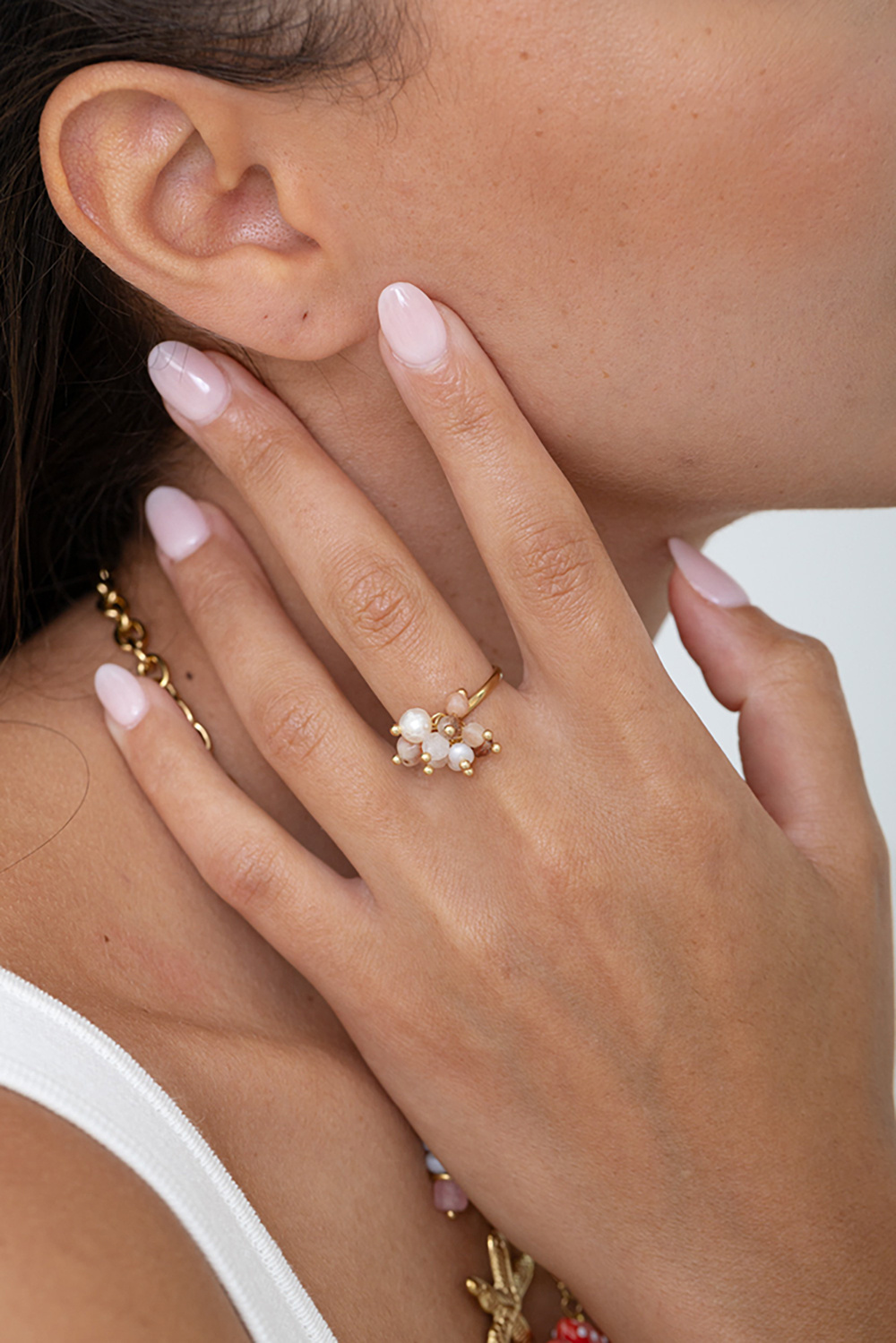 Mayorista Bohm - Anillo con borlas - Perla de agua dulce y piedras naturales