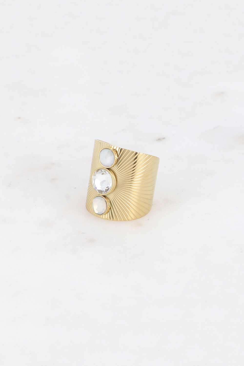 Großhändler Bohm - Goldener Paloma -Ring - Dekoriert mit 3 Swarovski® -Kristallen