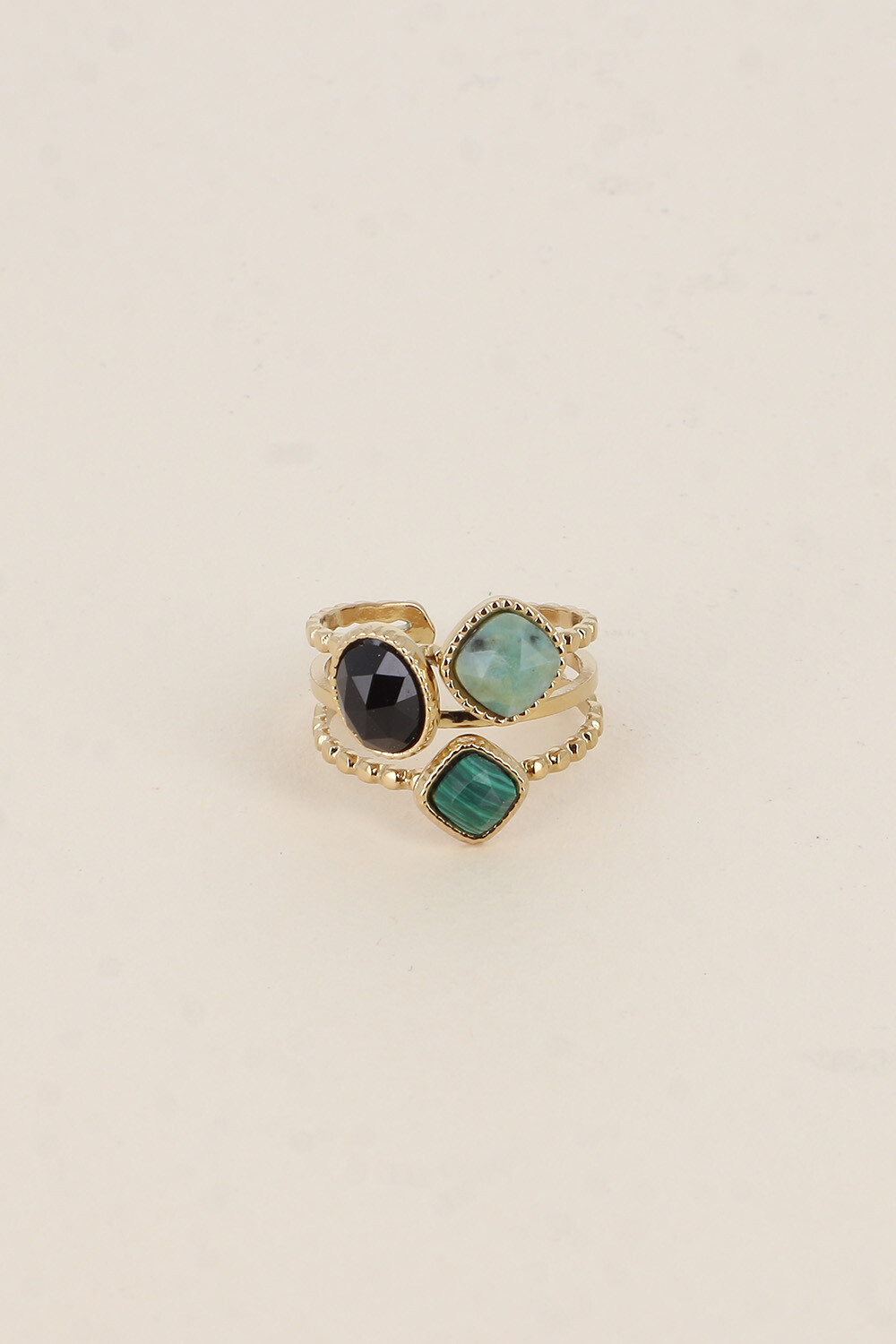 Grossiste Bohm - Bague - 3 anneaux effet milgrain et 3 pierres naturelles carrées et ovale