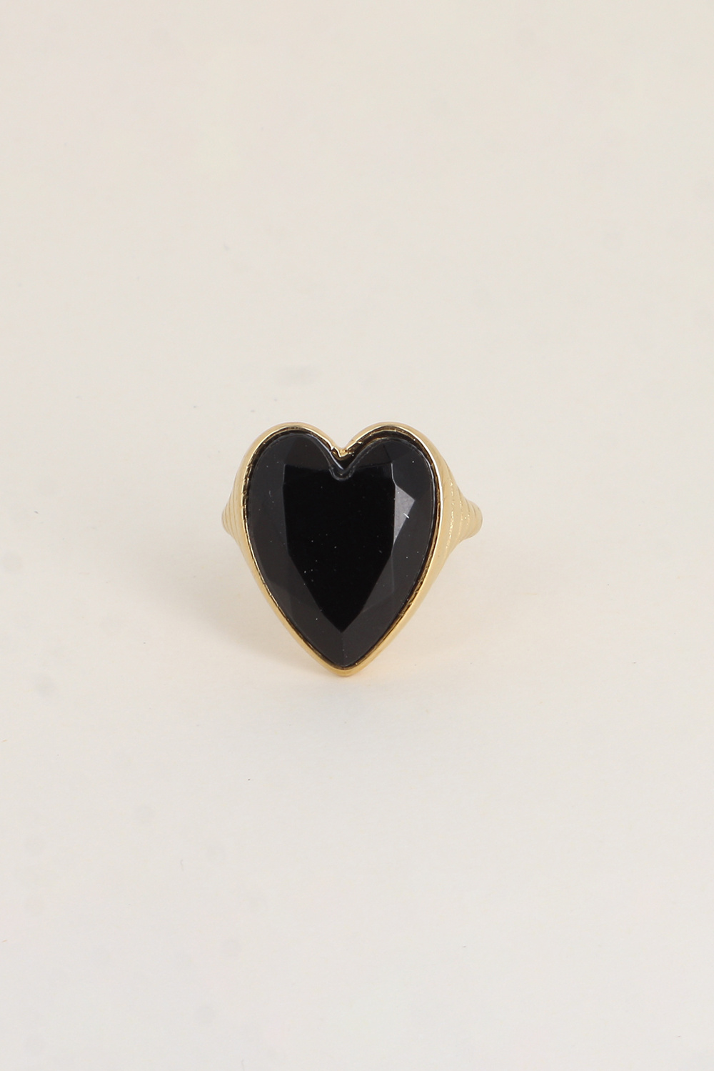 Grossiste Bohm - Bague - coeur en pierre naturelle