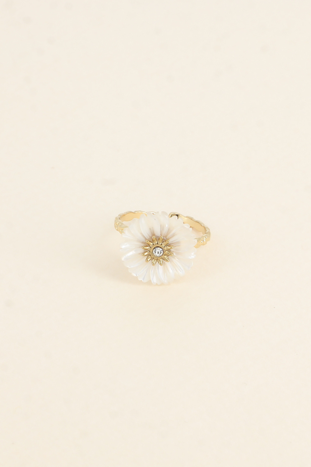 Grossiste Bohm - Bague - fleur marguerite nacrée 15 mm