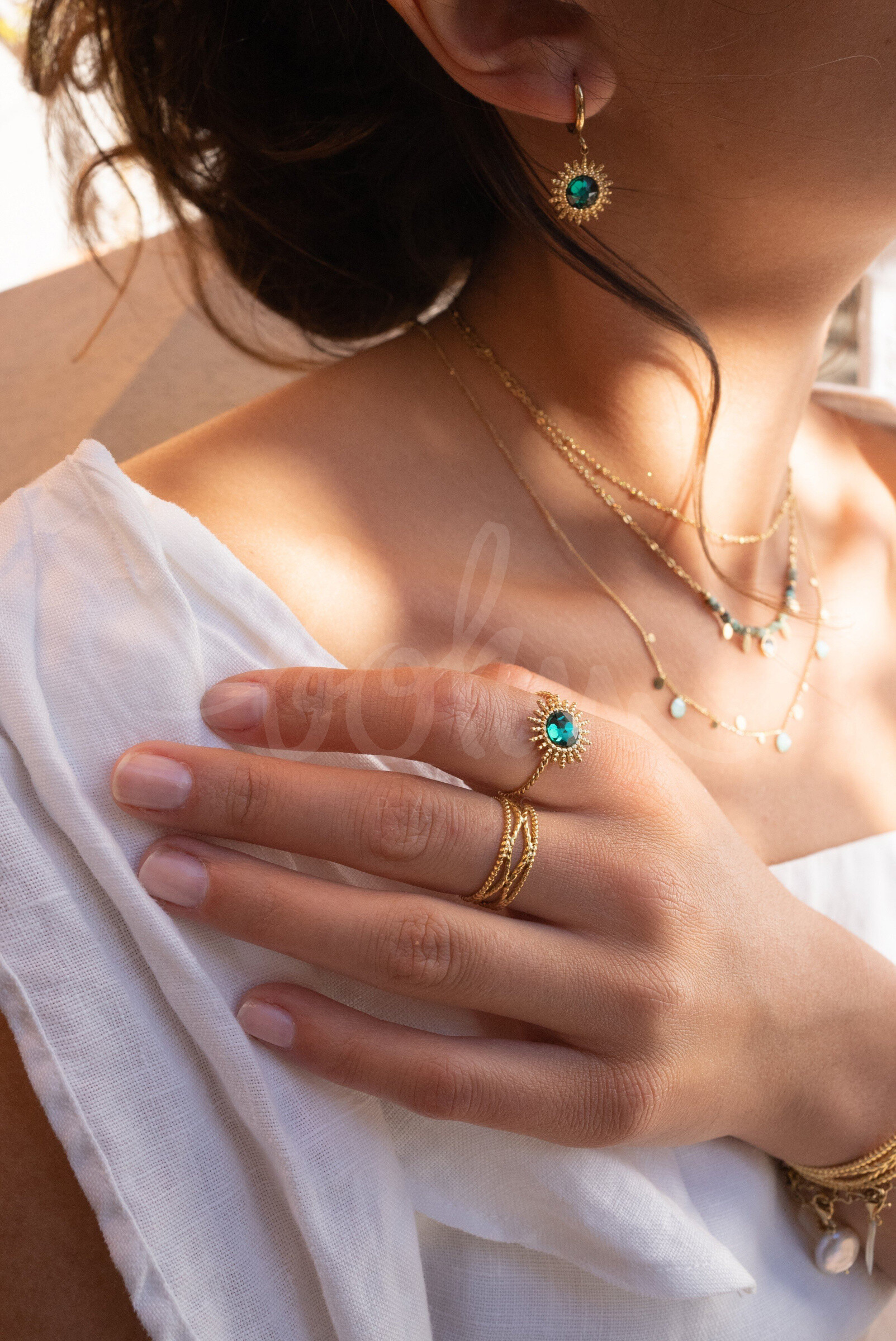 Großhändler Bohm - Golden DAO Ring - Sonnenmotiv mit Swarovski® PP30 -Kristallen geschmückt