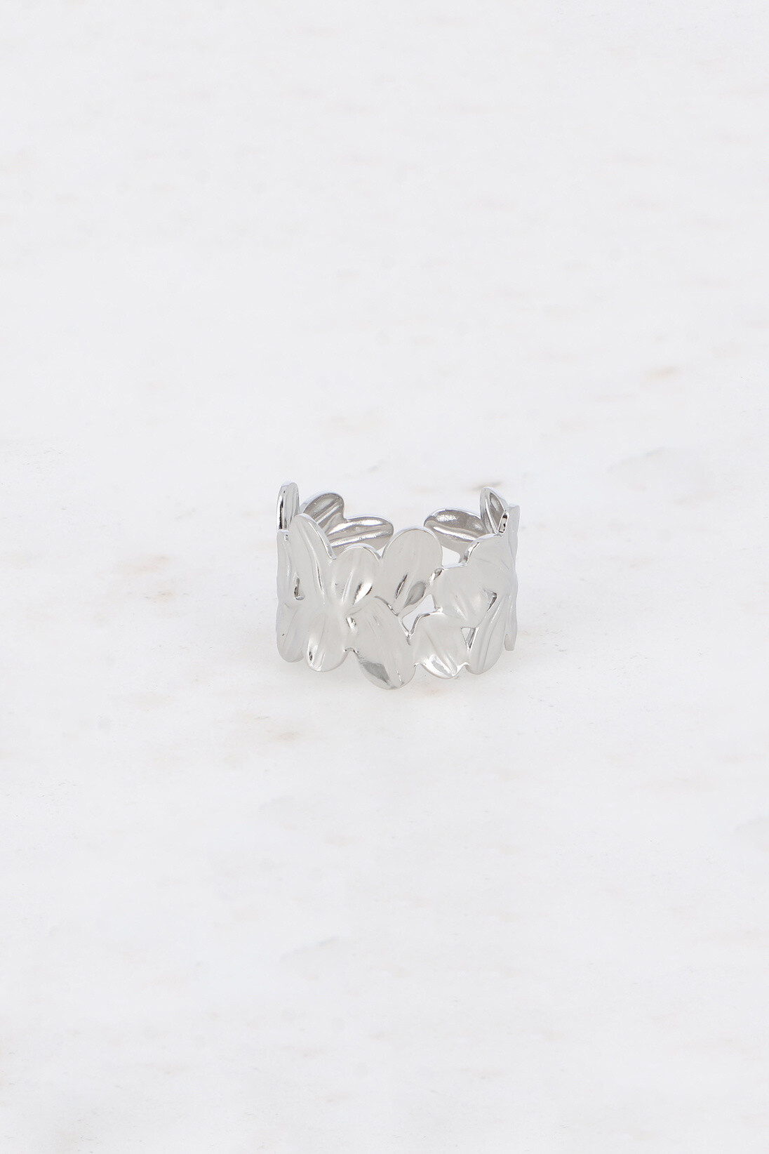 Großhändler Bohm - Ring - strukturiertes Blumenmotiv