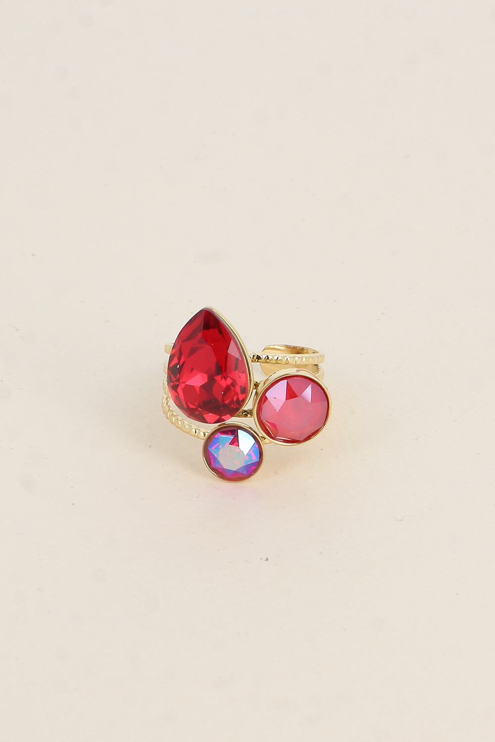 Mayorista Bohm - Anillo de trilogía de Goutte: decorado con cristales de Swarovski®