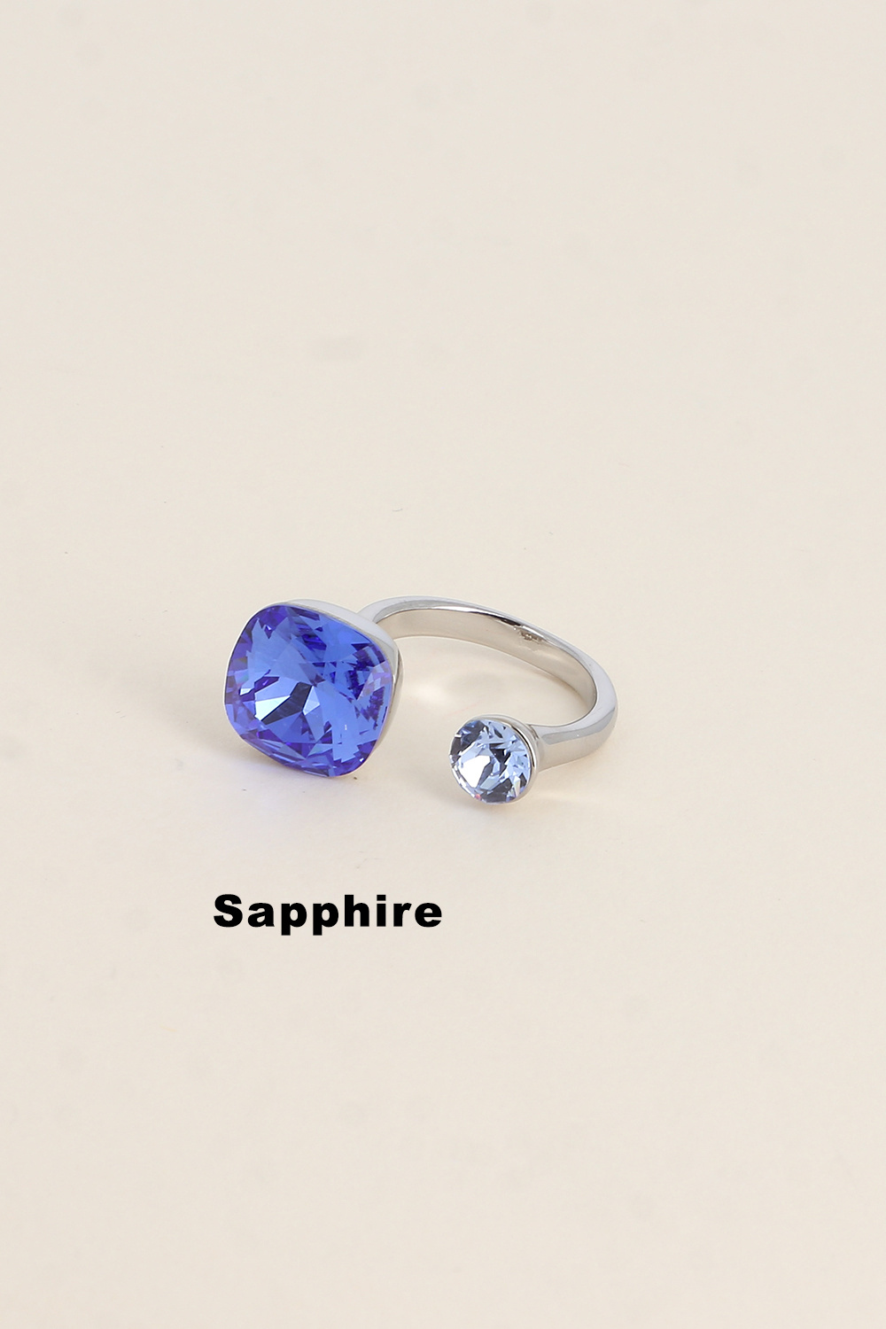 Grossiste Bohm - Bague Beata argentée - ornée de 2 cristaux de Swarovski®
