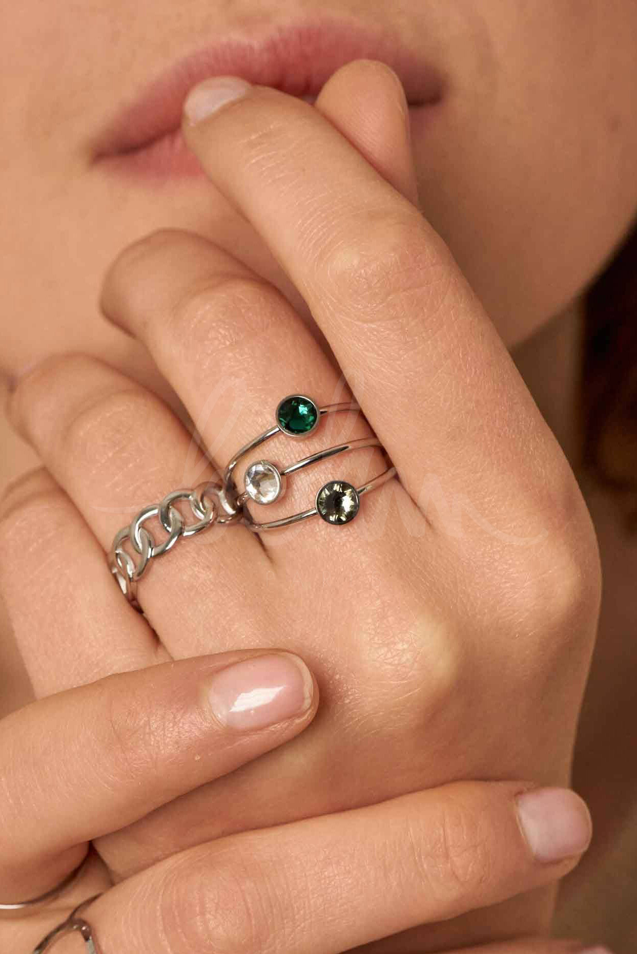 Großhändler Bohm - Feiner Verbündeter Rhodiumring - dekoriert mit Swarovski® -Kristallen