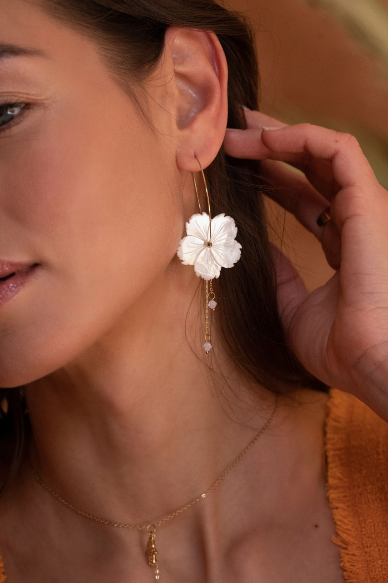 Wholesaler Bohm - Sanaa hoop earrings - pearly flower