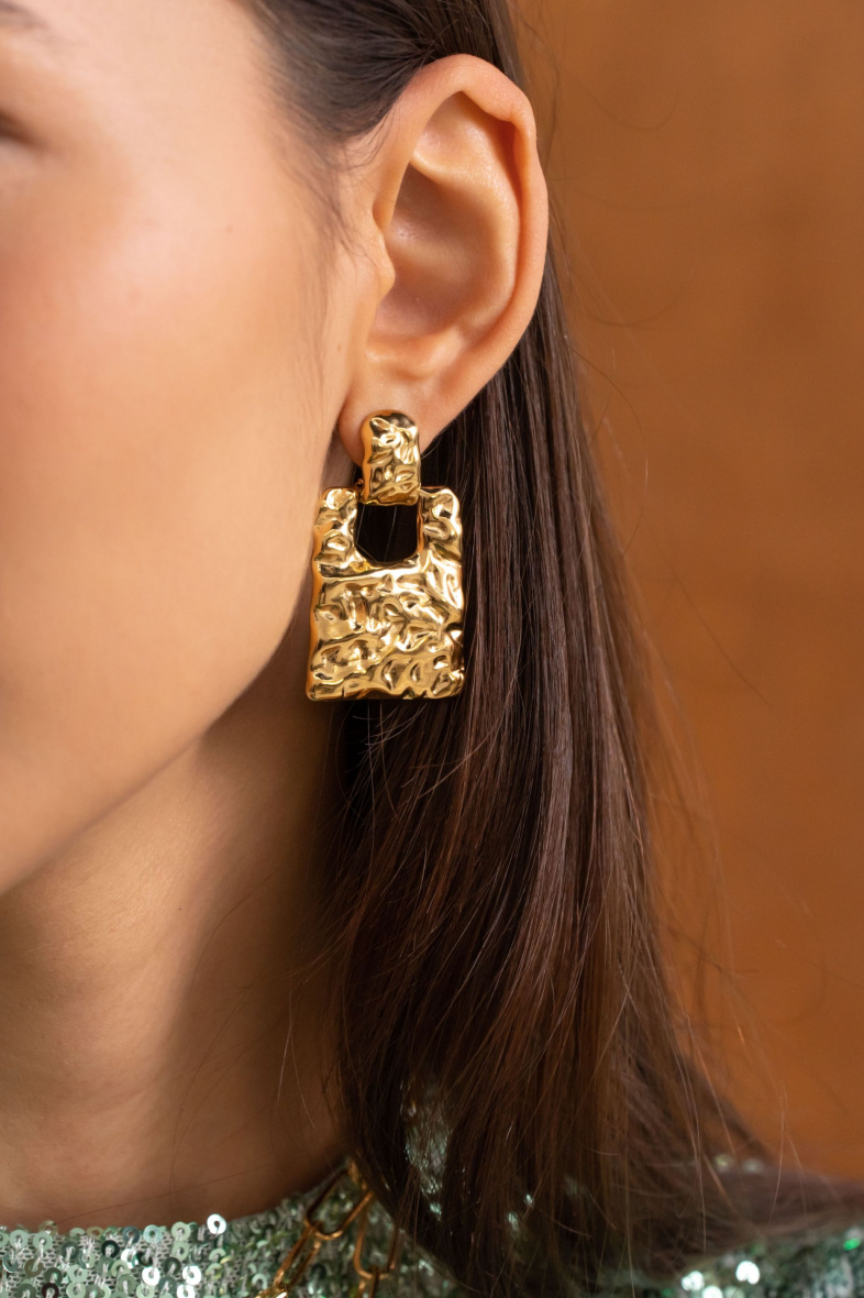 Mayorista Bohm - Pendientes colgantes Shelly - 2 piezas de acero inoxidable martillado