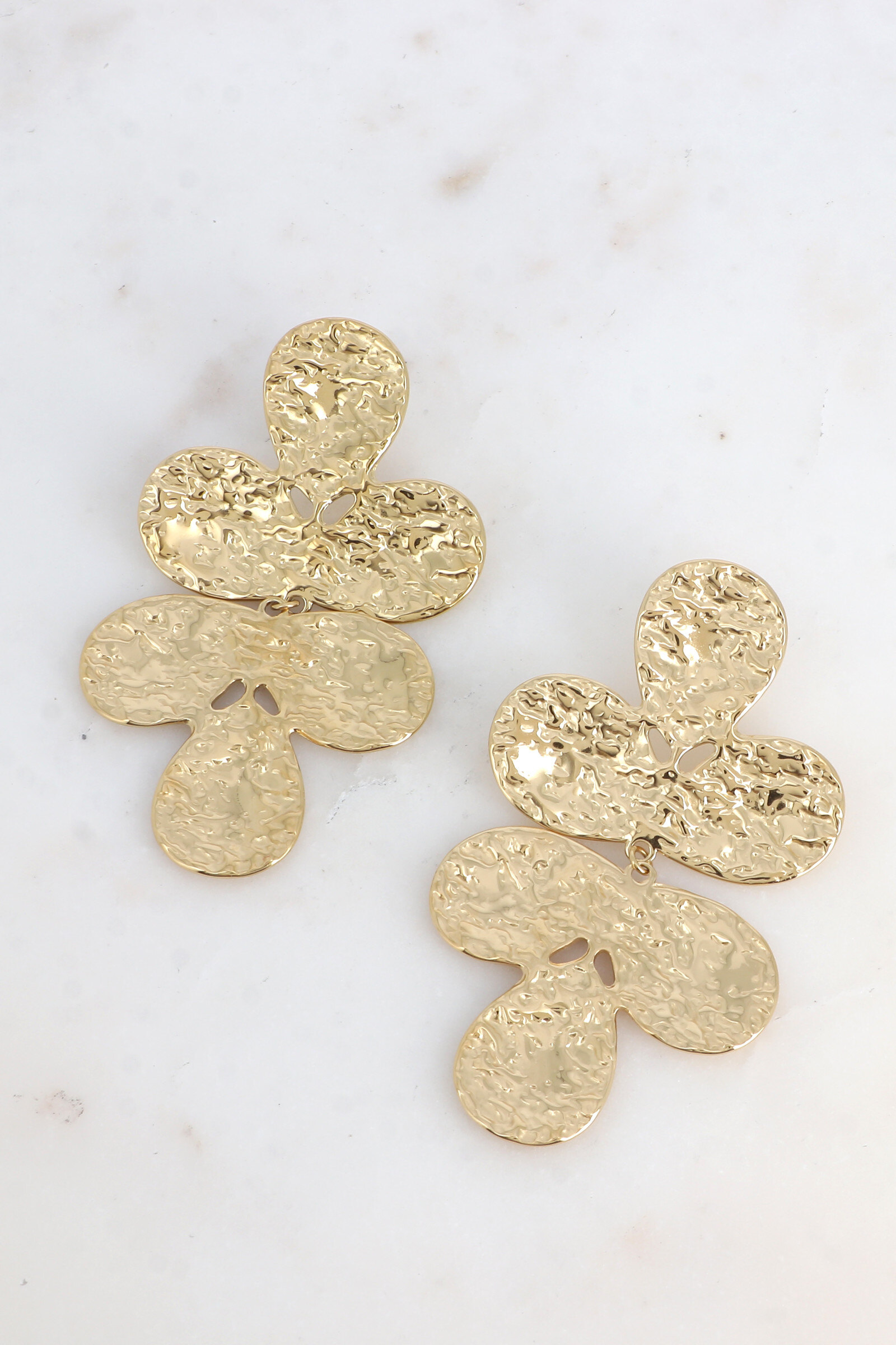 Grossiste Bohm - Boucles pendantes - 2 trèfles à 3 feuilles texturés