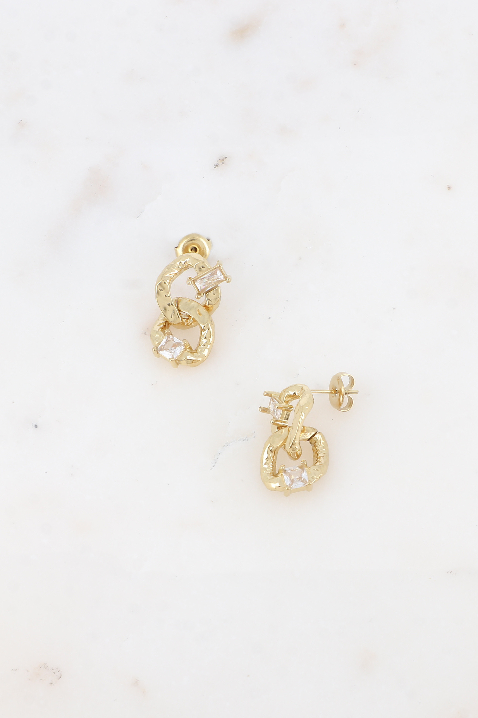 Mayorista Bohm - Pendientes colgantes: anillo doble martillado, cristales rectangulares y cuadrados