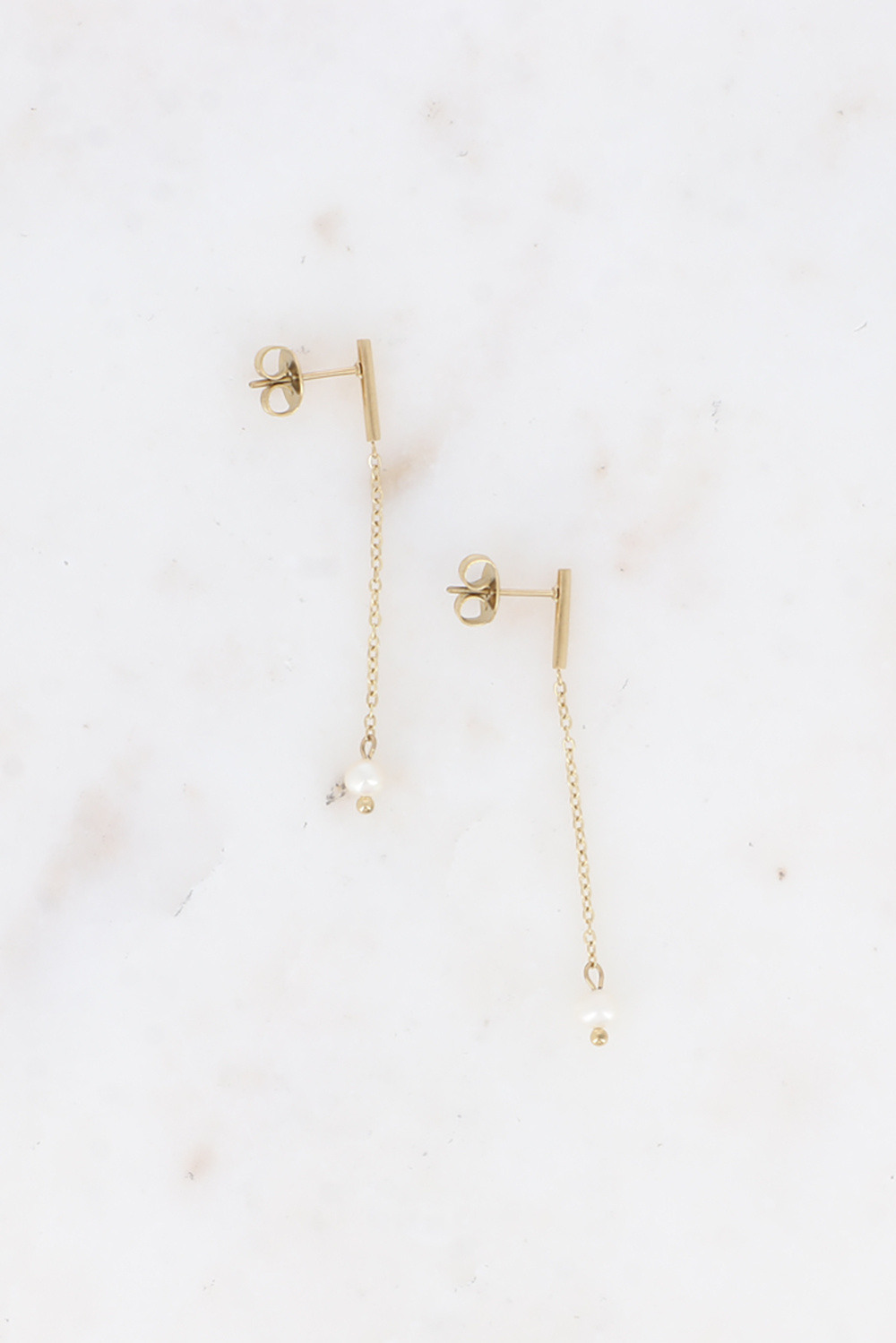 Wholesaler Bohm - Dangling earrings - thin bar, dangling chain and freshwater pearl