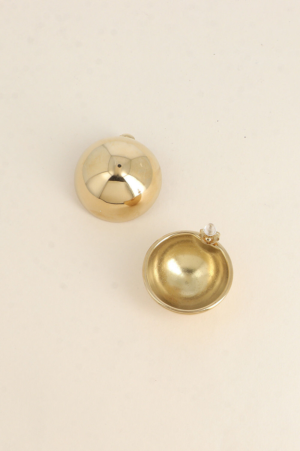 Grossiste Bohm - Boucles puces - demi boule creuse 30mm