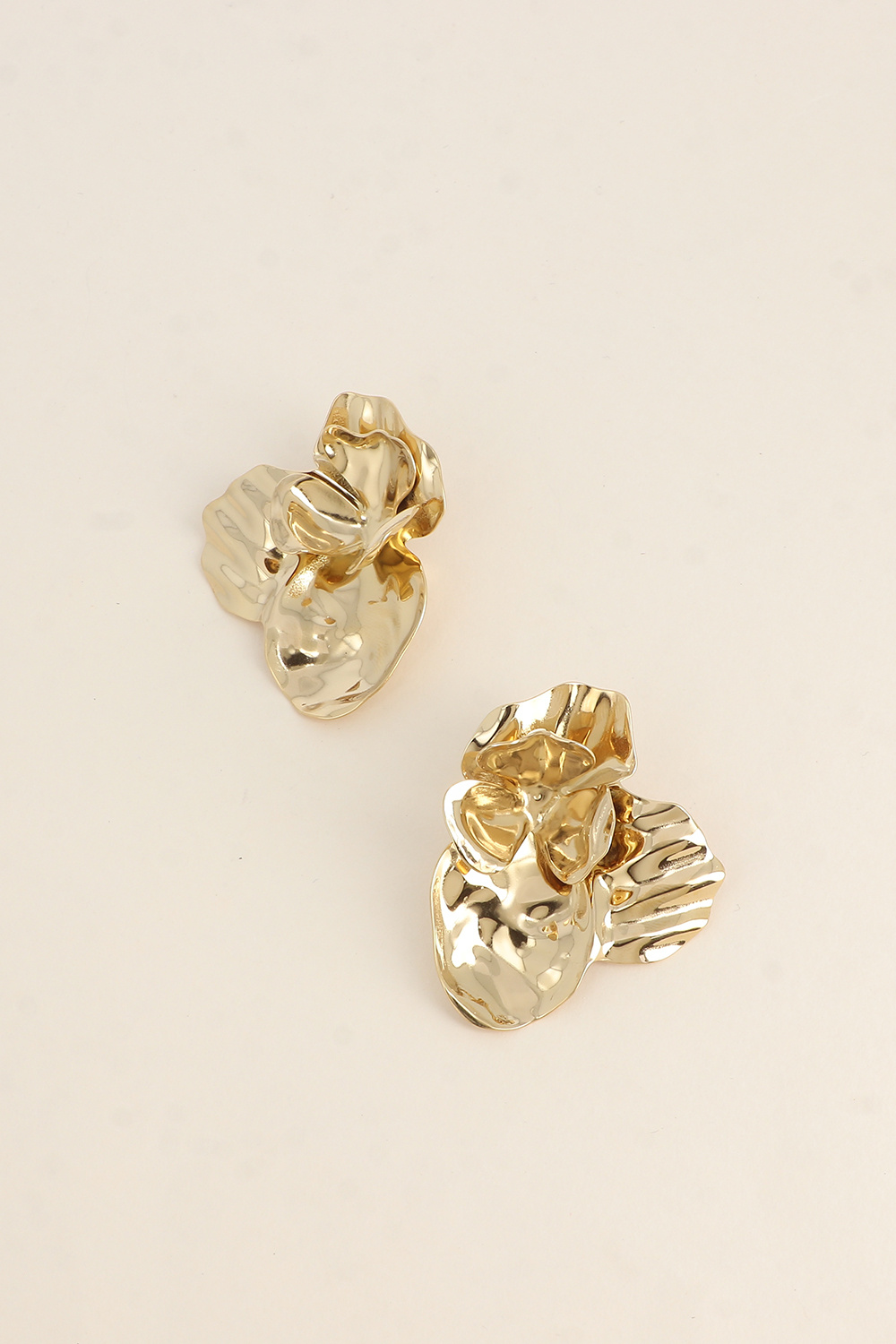Grossiste Bohm - Maxi boucles puces - grande pièce en forme de fleur 44x54mm