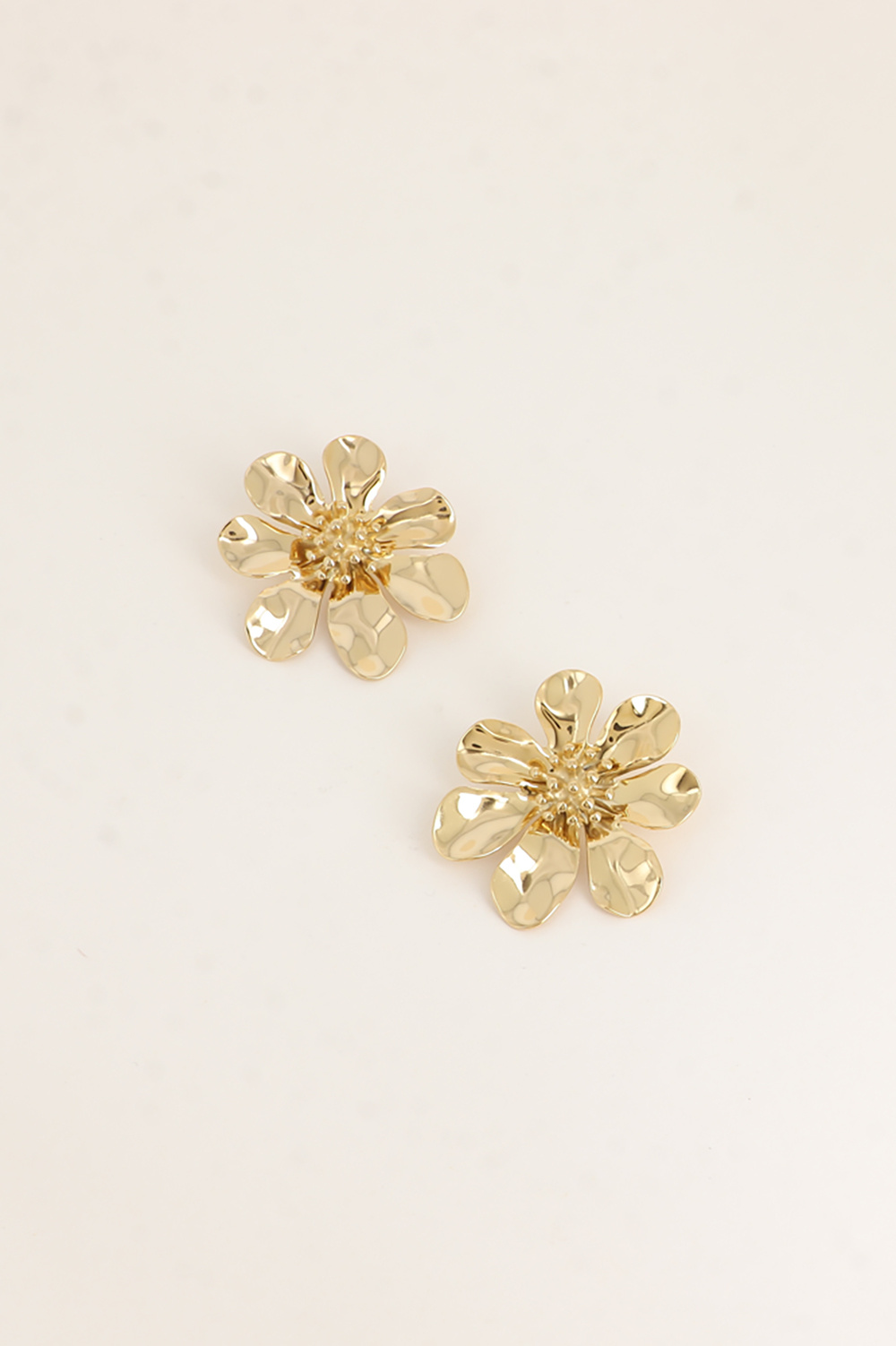 Wholesaler Bohm - Stud earrings - floral pattern 37 x 47 mm