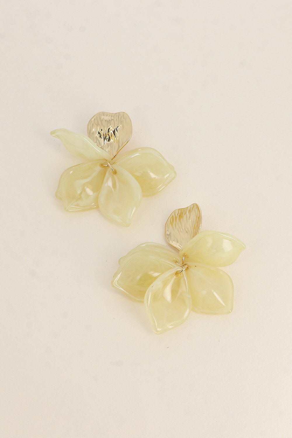 Grossiste Bohm - Boucles pendantes - pièce texturée et de pièces pendantes en acétate