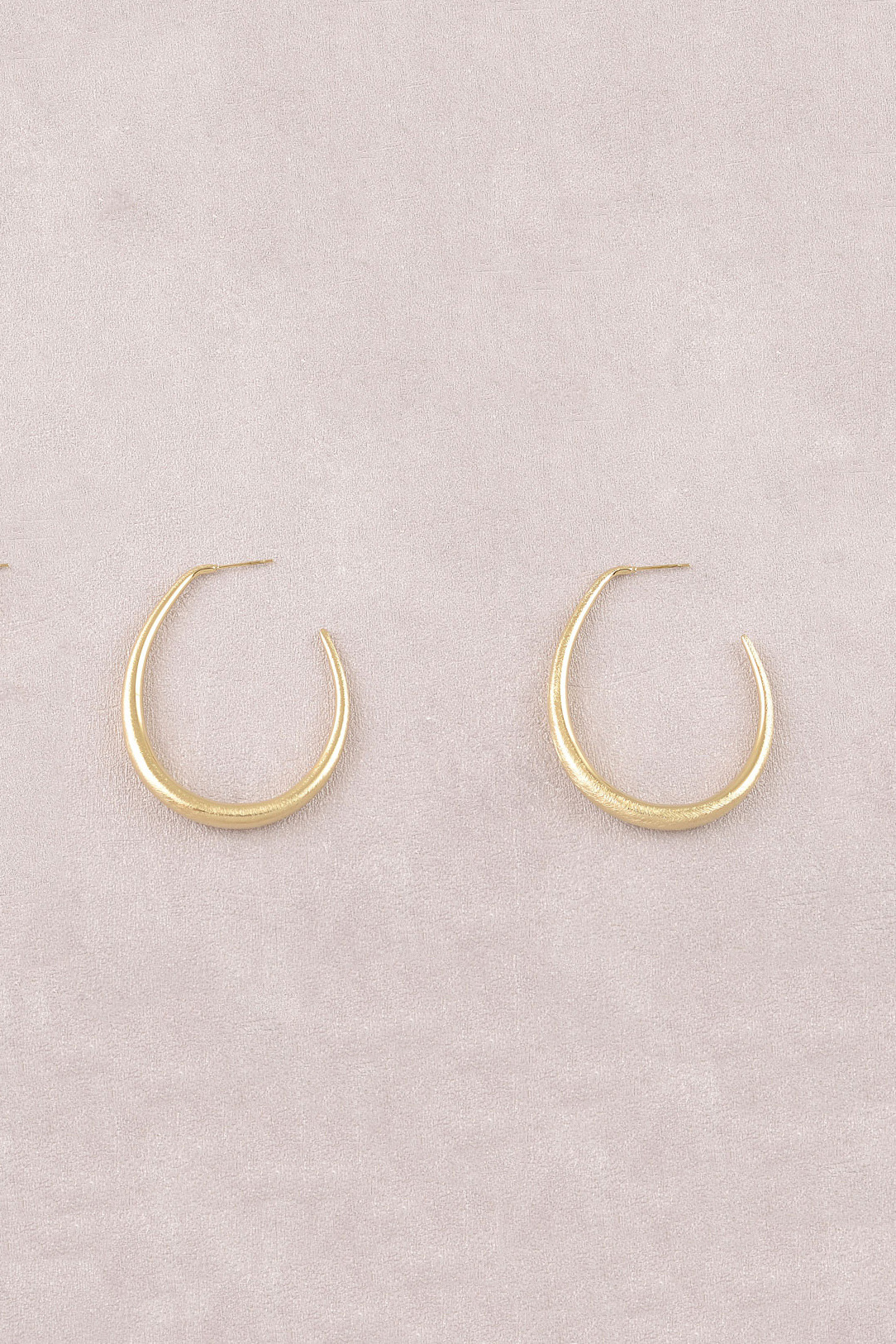Wholesaler Bohm - Hoop Earrings - Brushed Oval Ring 43x54mm