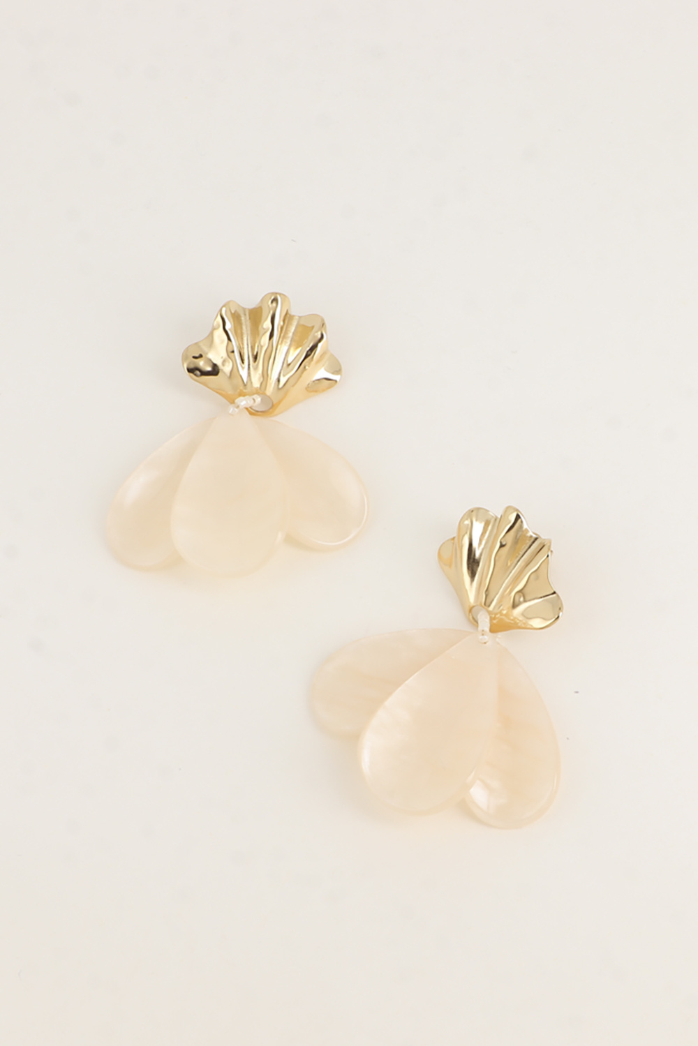 Mayorista Bohm - Pendientes colgantes - pieza tipo coral y 2 piezas de resina