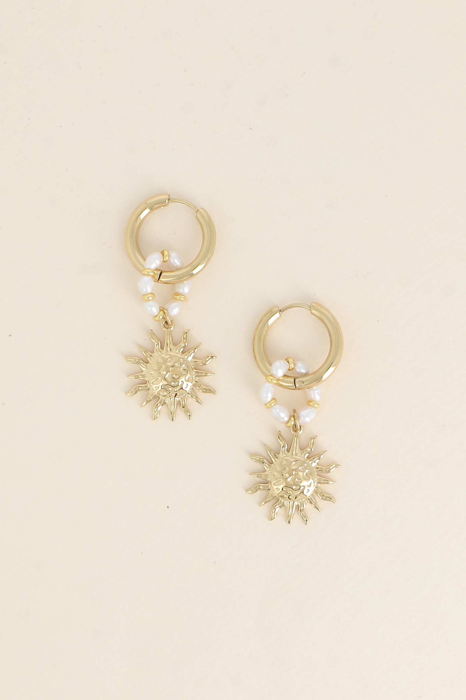 Mayorista Bohm - Aros - Anillo de perlas de agua dulce y colgante de sol