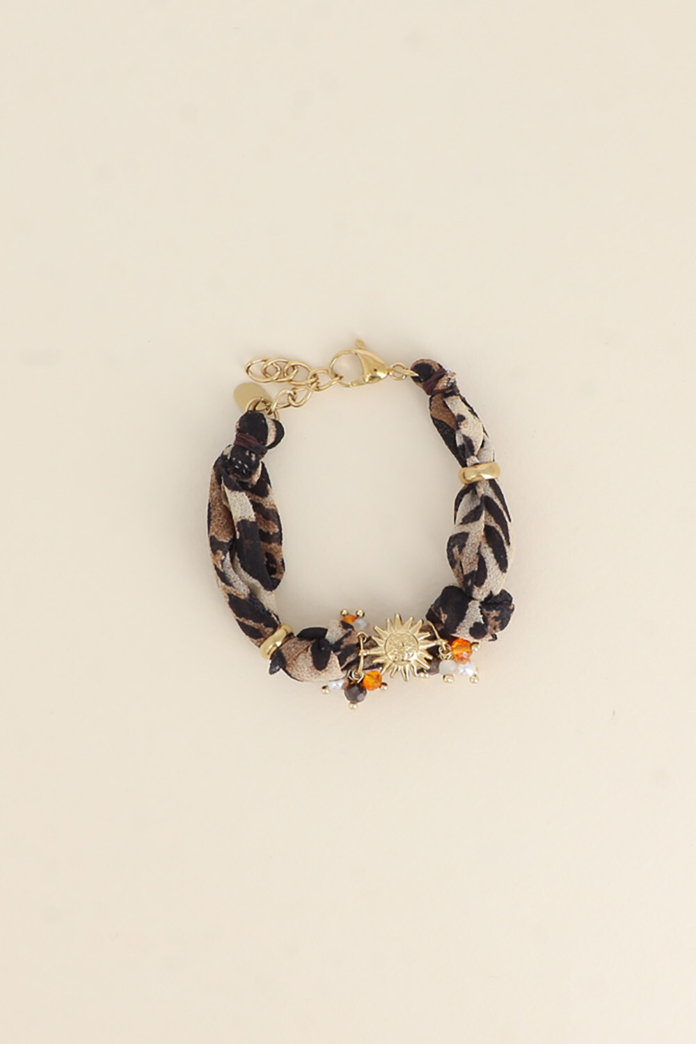 Mayorista Bohm - Pulsera - tela, piezas de acero inoxidable, cuentas talladas y de resina, colgante de flor