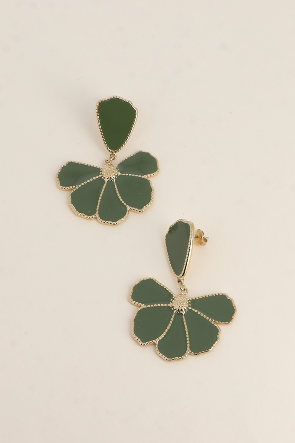 Wholesaler Bohm - Dangling earrings - enamel flower design