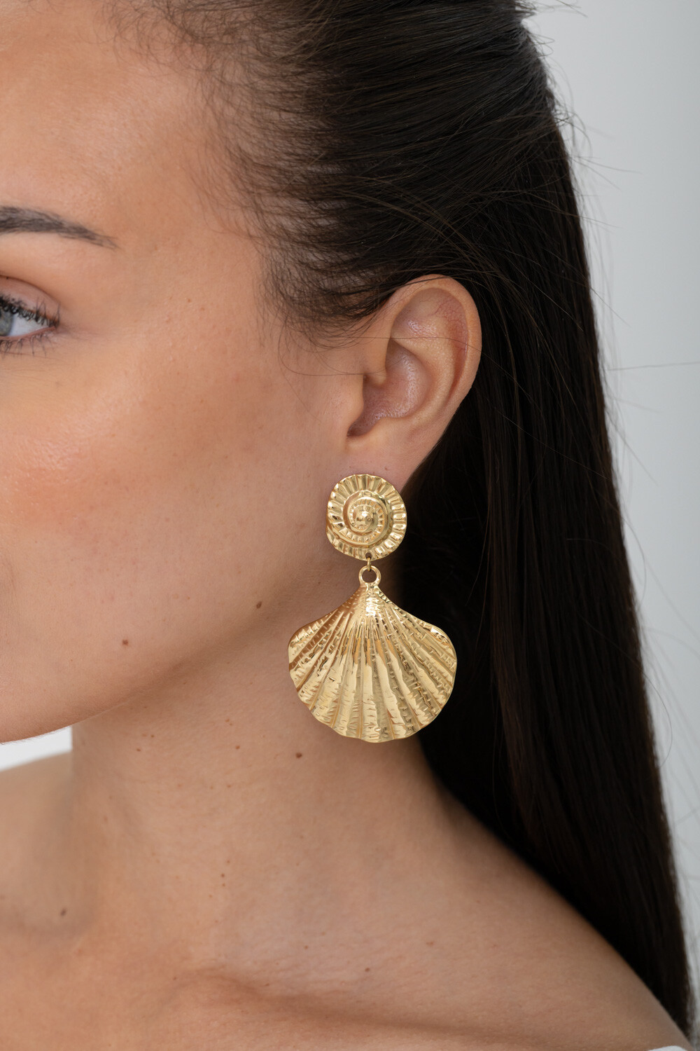 Wholesaler Bohm - Dangling earrings - 2 seashells