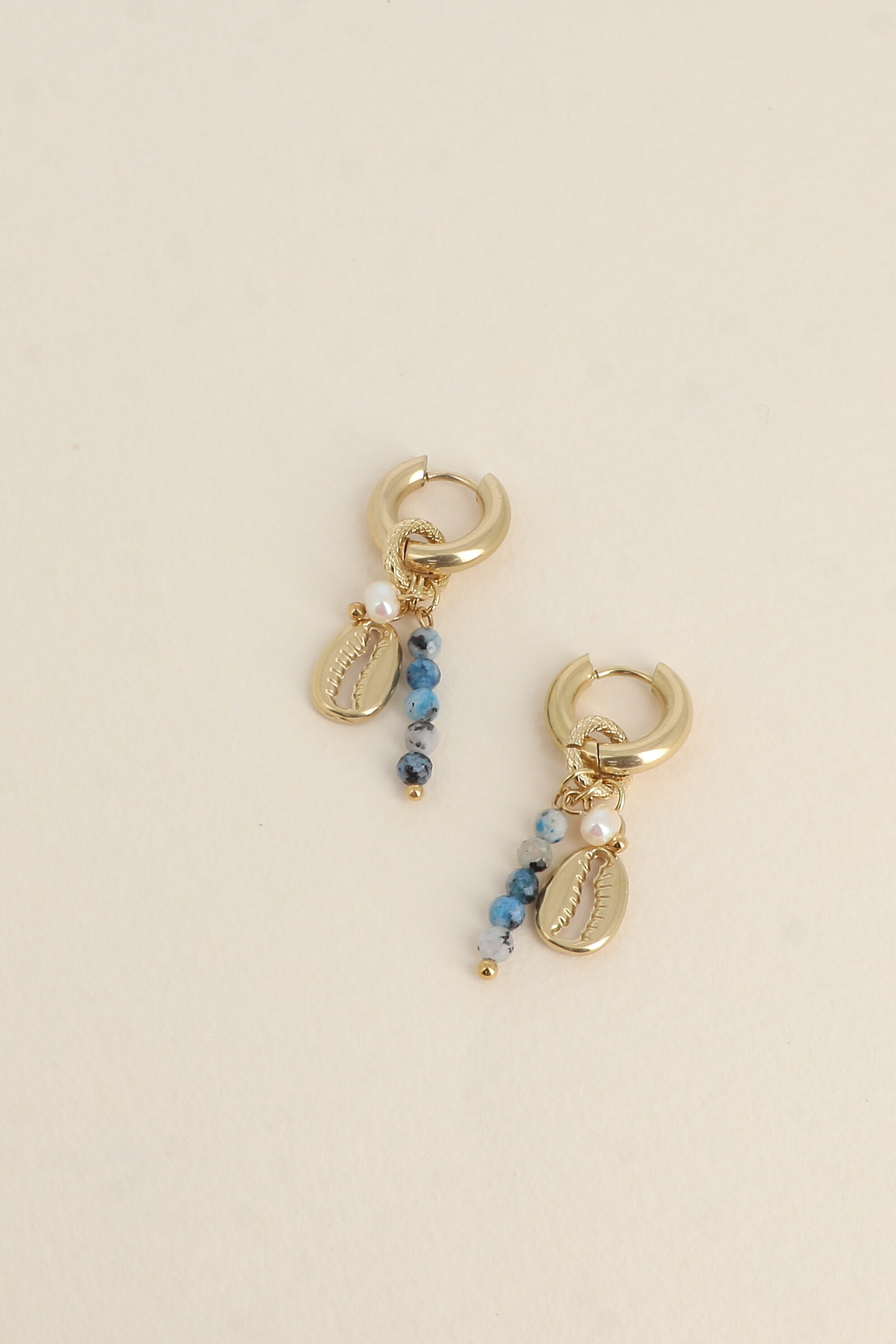 Wholesaler Bohm - Creoles - Cauri, freshwater pearls and natural stone