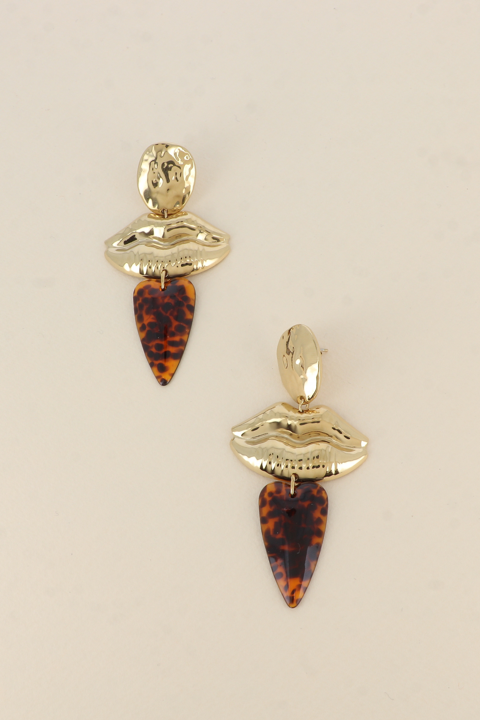 Wholesaler Bohm - Dangling earrings - Set of 3 (oval, lips, and heart in leopard resin)