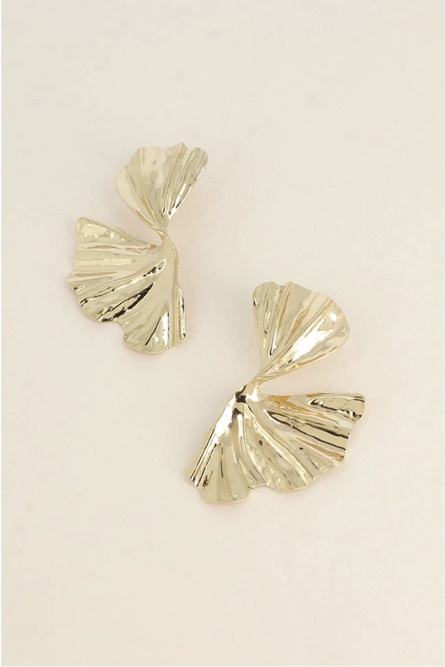 Wholesaler Bohm - Stud earrings - wavy foliage piece