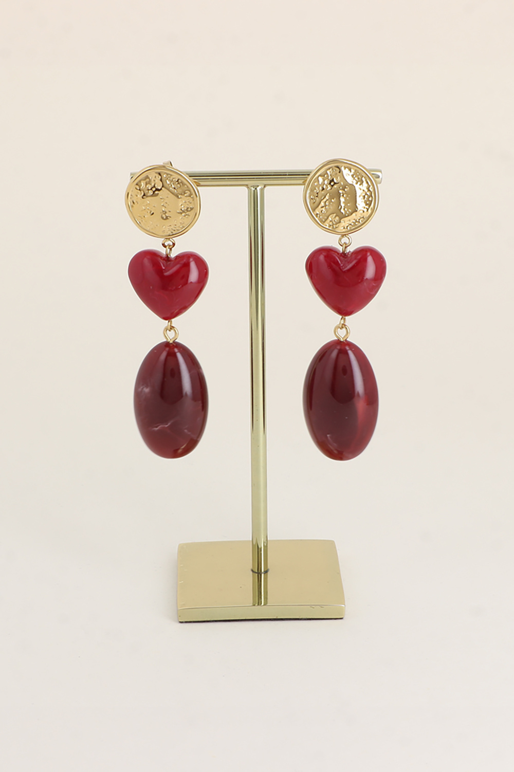 Grossiste Bohm - Boucles pendantes - pièce plate ronde texturée, perles coeur et ovale en résine