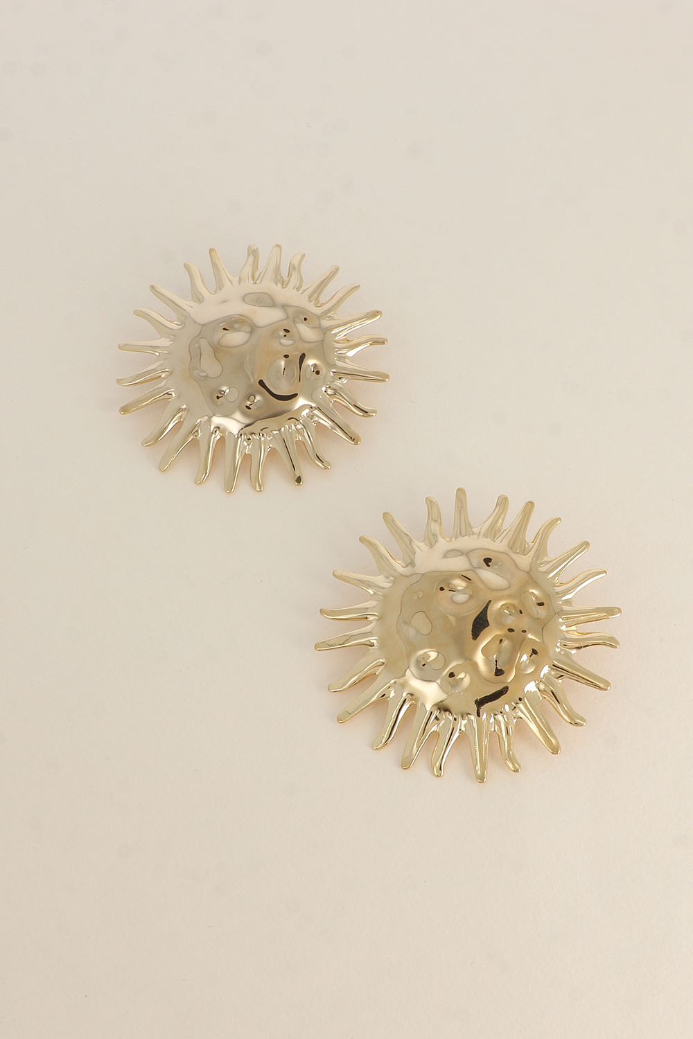 Mayorista Bohm - Pendientes de botón - sol grande 57mm