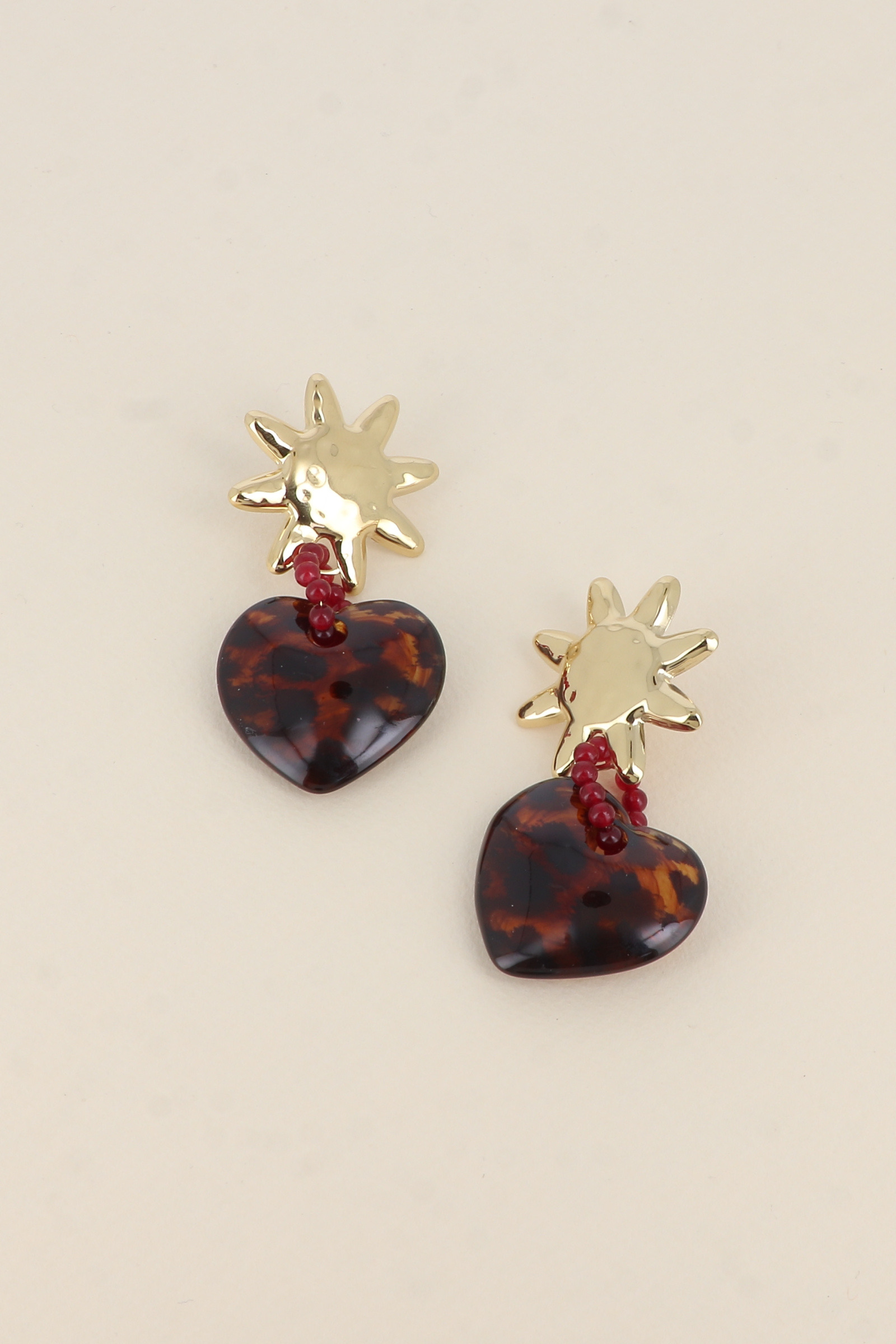 Wholesaler Bohm - Dangling earrings - Set of 3 (sun, leopard resin heart, and beaded hoop)