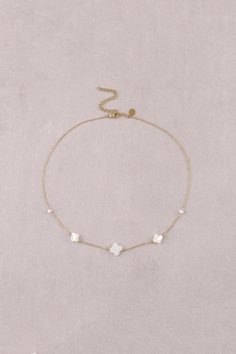 Mayorista Bohm - Collar - 3 tréboles de nácar y 2 perlas de agua dulce