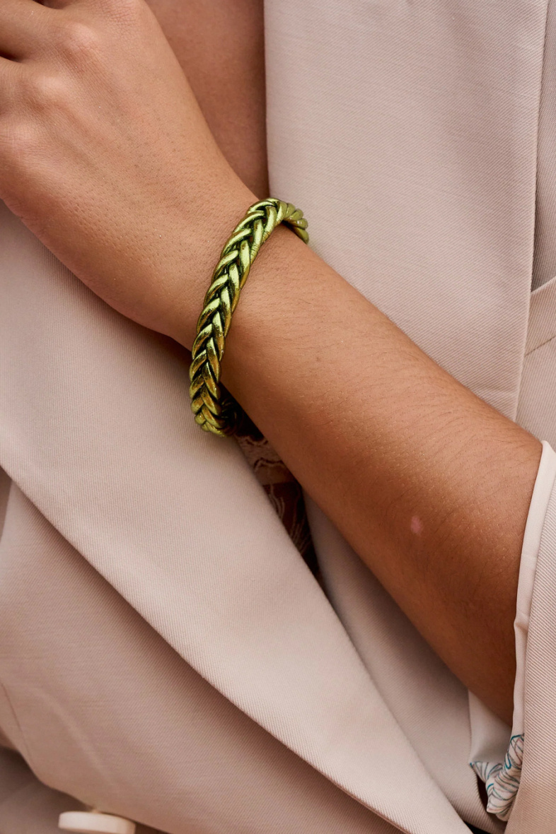 Grossista Bohm - Bracciale buddista intrecciato verde oliva
