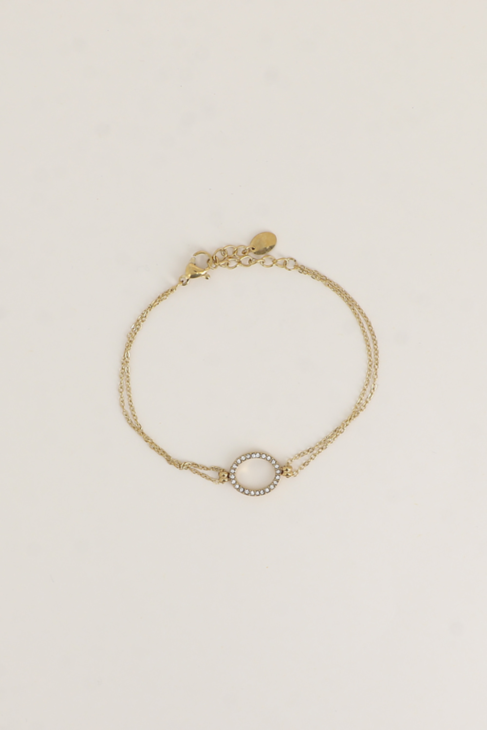 Grossiste Bohm - Bracelet - 2 rangs avec pendentif ovale ajouré incrusté de cristaux