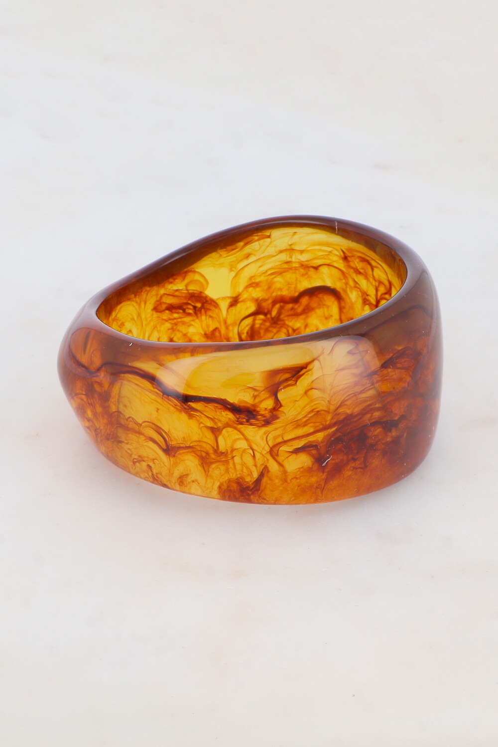 Mayorista Bohm - Brazalete cerrado en resina de color