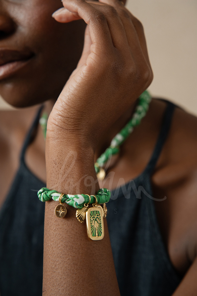 Mayorista Bohm - Pulsera Aventura - cinta y concha, estrella, sol, placa de palmera y esmalte