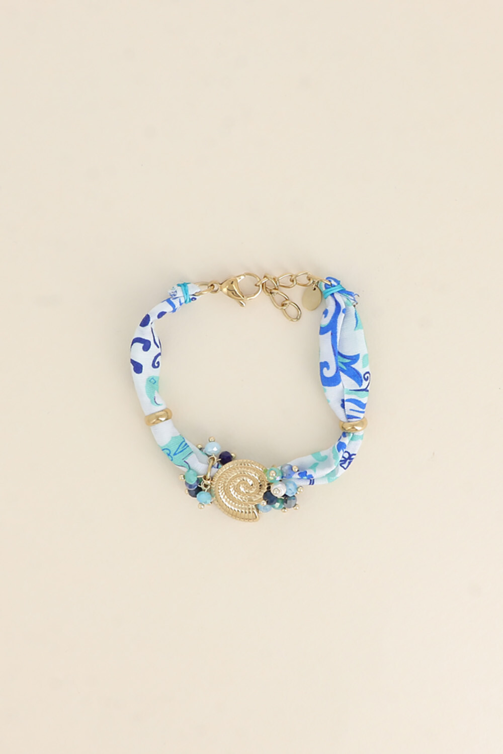Mayorista Bohm - Pulsera - tela, cuentas de acero inoxidable y resina, colgante de concha