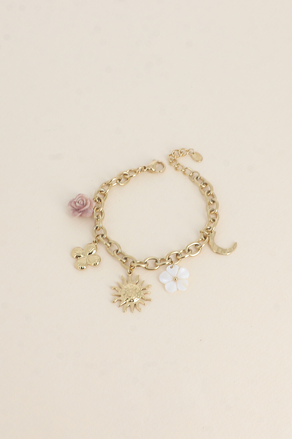 Grossiste Bohm - Bracelet - fleur en résine, fleur nacrée, soleil, lune et trèfle