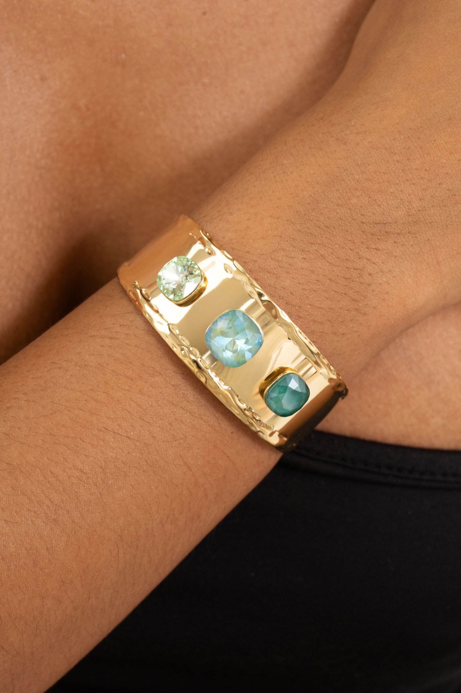 Mayorista Bohm - Brazalete - adornado con cristales Swarovski® de 10mm y 12mm