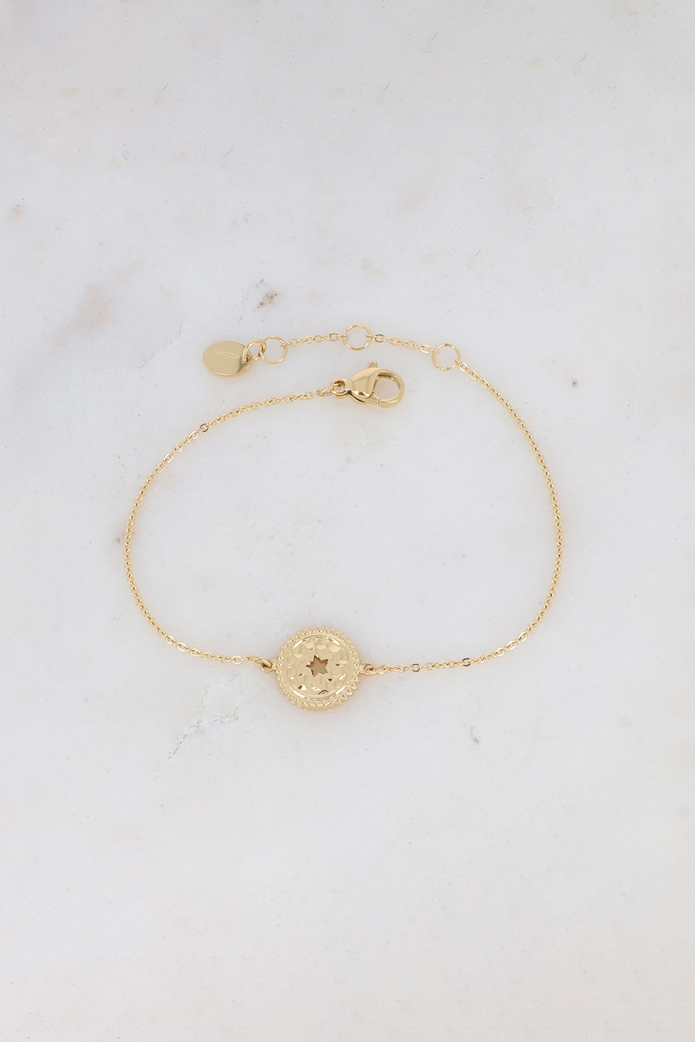 Mayorista Bohm - Pulsera con colgante martillado con estrella calada