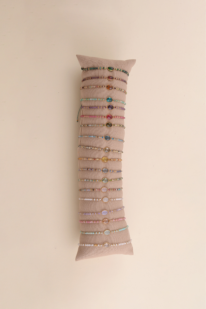 Grossiste Bohm - Kit de 18 bracelets sur cordon - présentoir offert