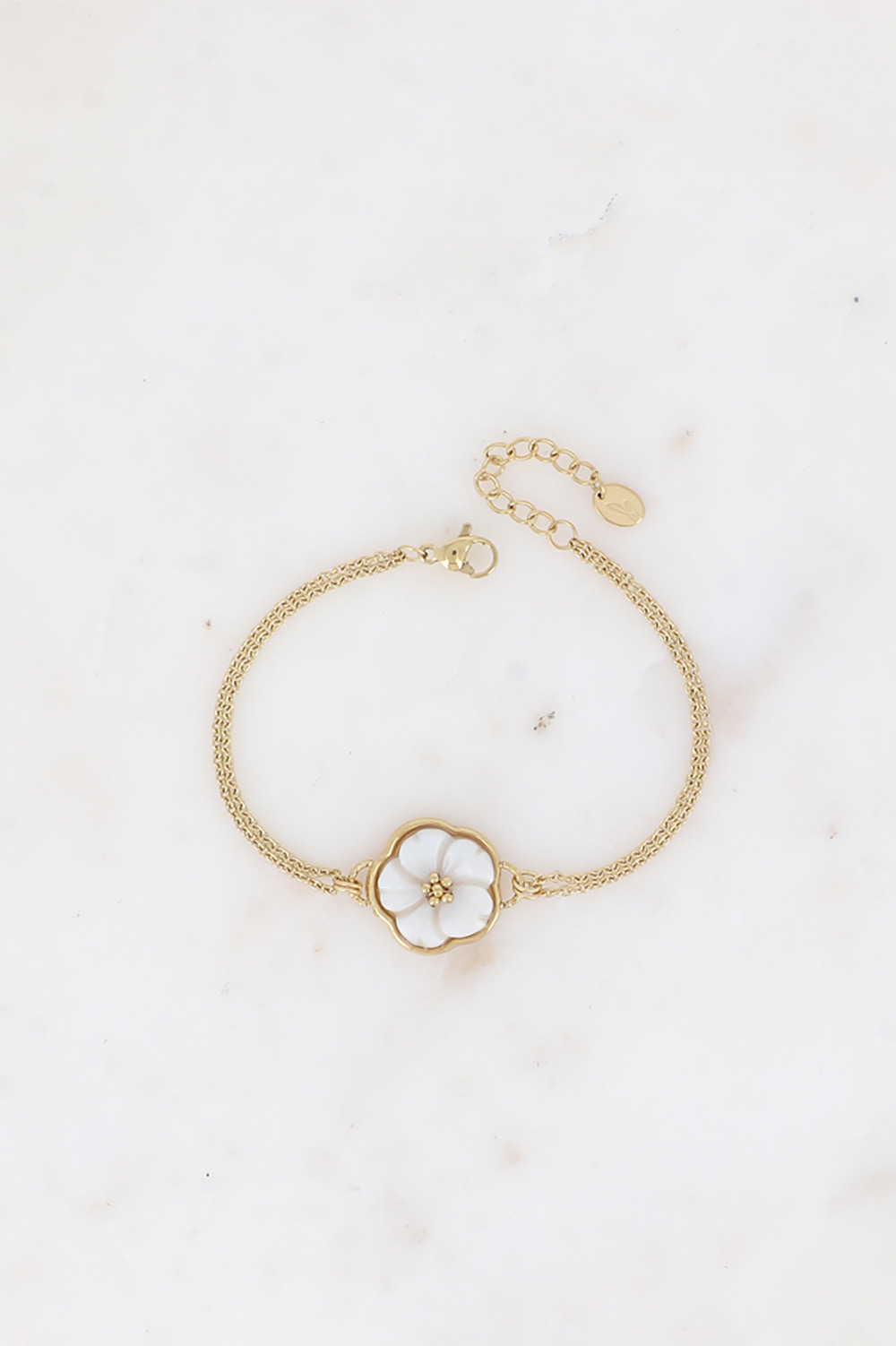 Grossiste Bohm - Bracelet - double chaîne et fleur nacrée plate 18mm