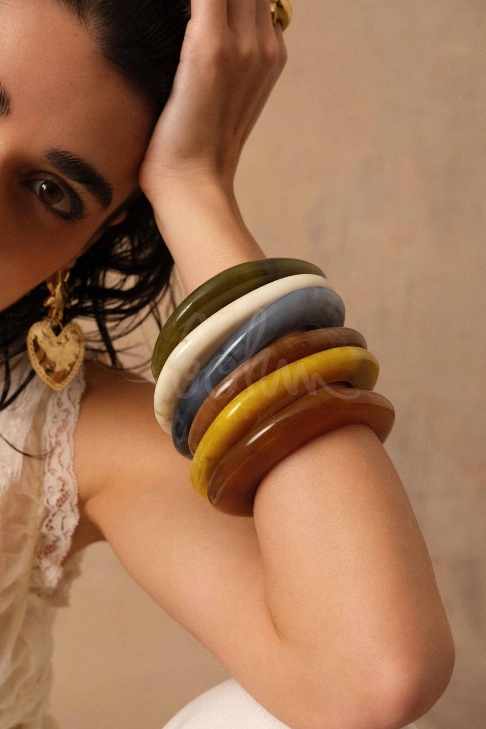 Mayorista Bohm - Pulsera - forma ovalada plana en resina