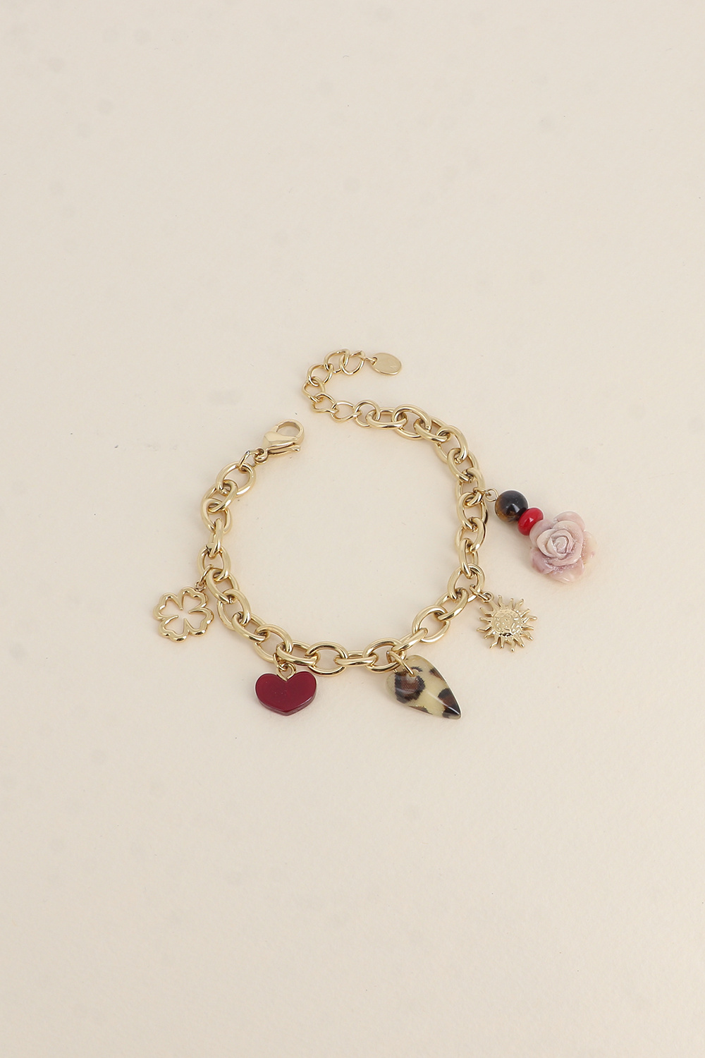 Mayorista Bohm - Pulsera - colgantes (trébol calado, corazones de resina, rosa, sol y perlas)