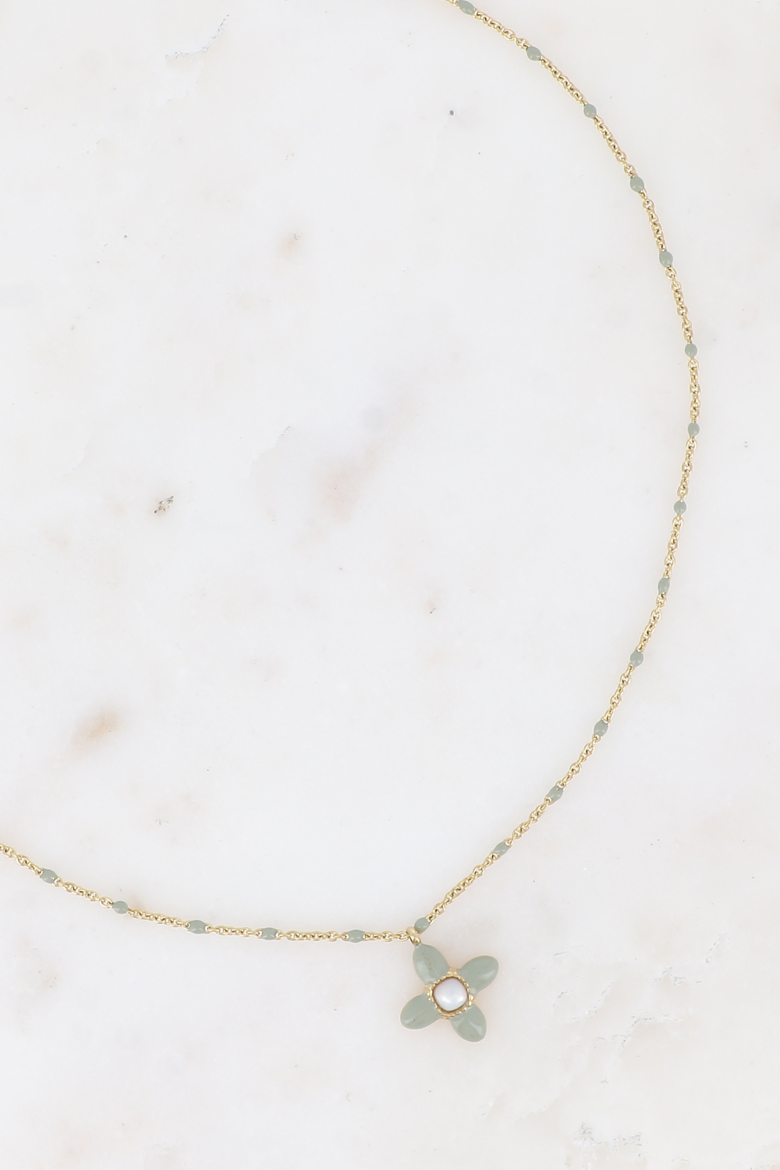 Mayorista Bohm - Collar - trébol esmaltado y piedra natural cuadrada