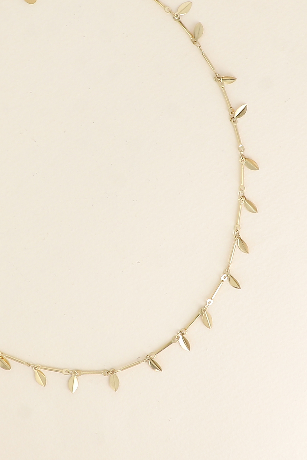 Mayorista Bohm - Collar - eslabones cilíndricos y pétalos colgantes