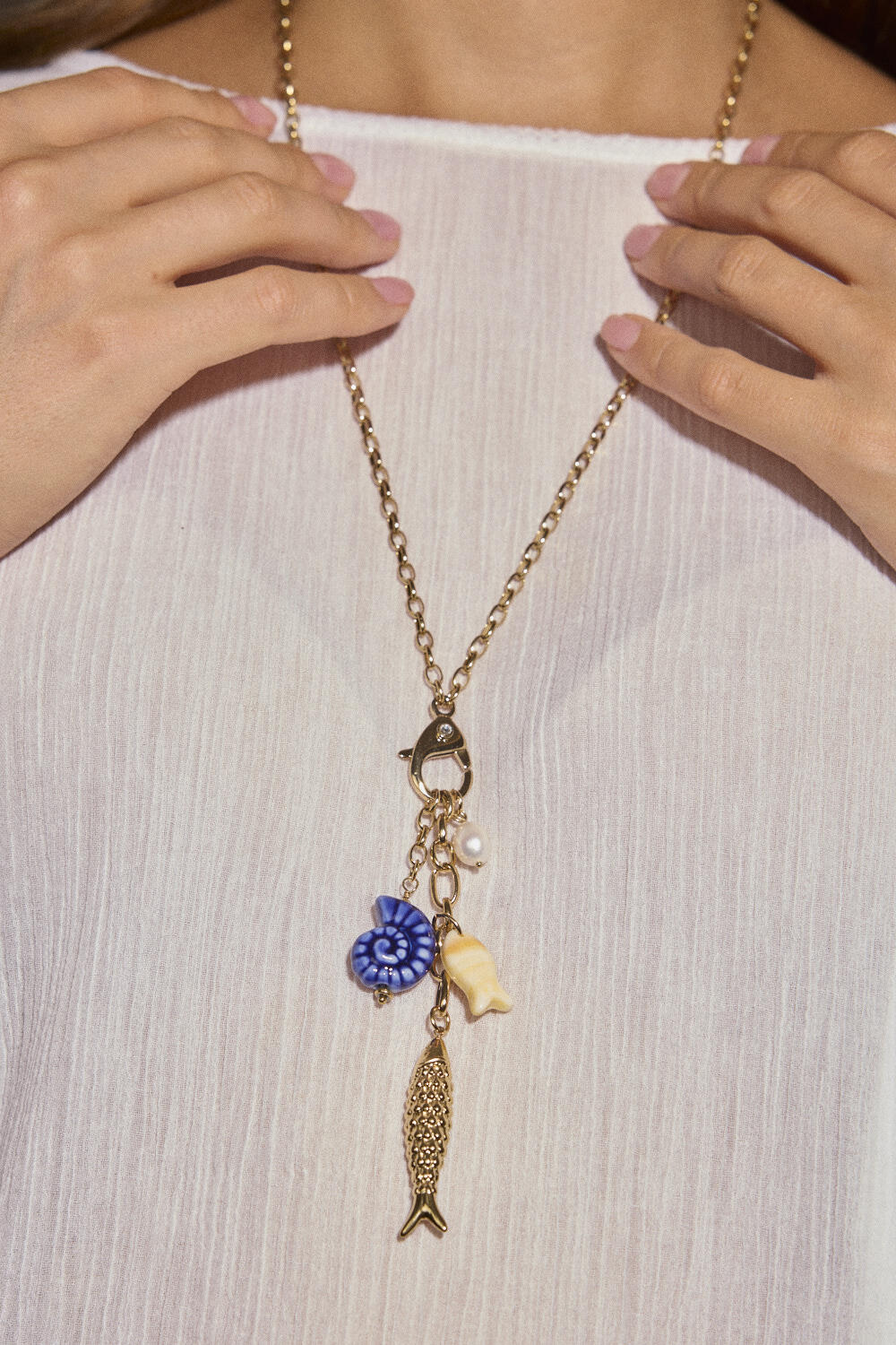 Wholesaler Bohm - Y Necklace - lobster clasp, freshwater pearl, ceramic shell and fish, resin