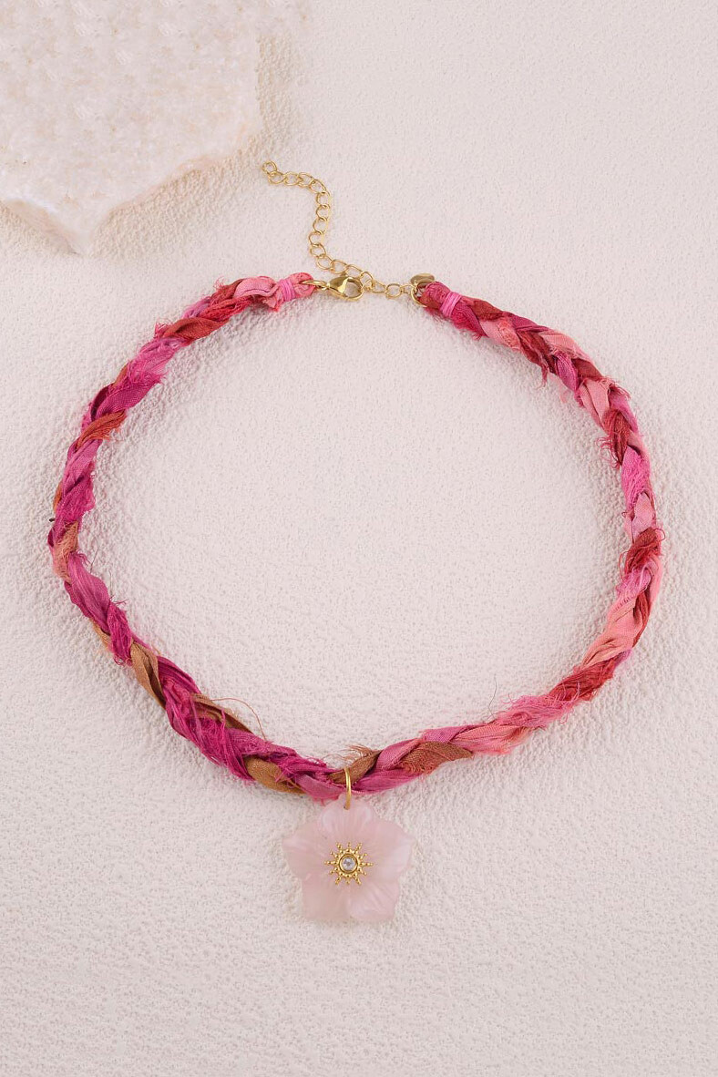 Großhändler Bohm - Geflochtene Stoffkette - Natursteinblume mit Kristall
