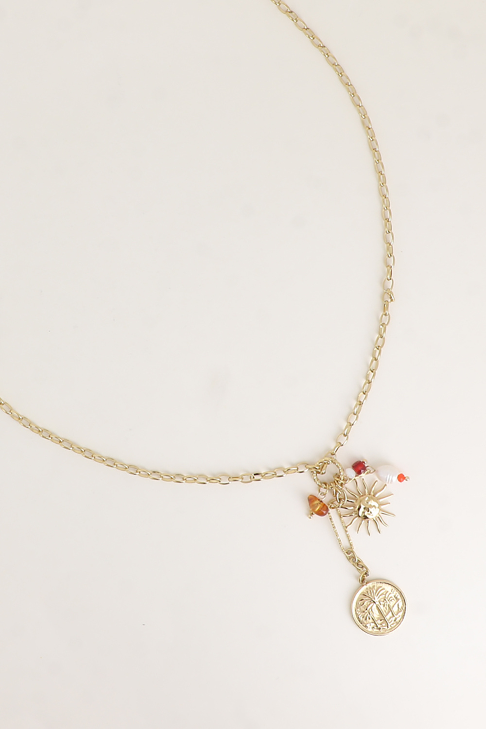 Mayorista Bohm - Collar en Y - Dijes (Cupido, sol, cuentas de resina)